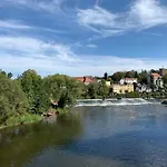 招待所 祖姆芮伯斯道克伽尼酒店 萨勒河畔瑙姆堡