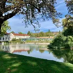 招待所 祖姆芮伯斯道克伽尼酒店