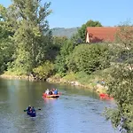 招待所 祖姆芮伯斯道克伽尼酒店 3*