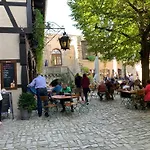 祖姆芮伯斯道克伽尼酒店 招待所 萨勒河畔瑙姆堡