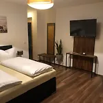 Pensjonat Garni Zum Rebstock 3*