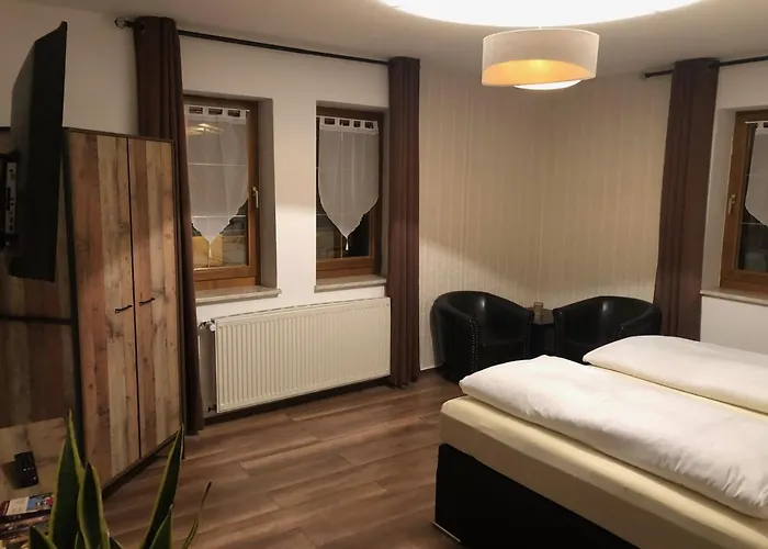 Garni Zum Rebstock 3* Наумбург